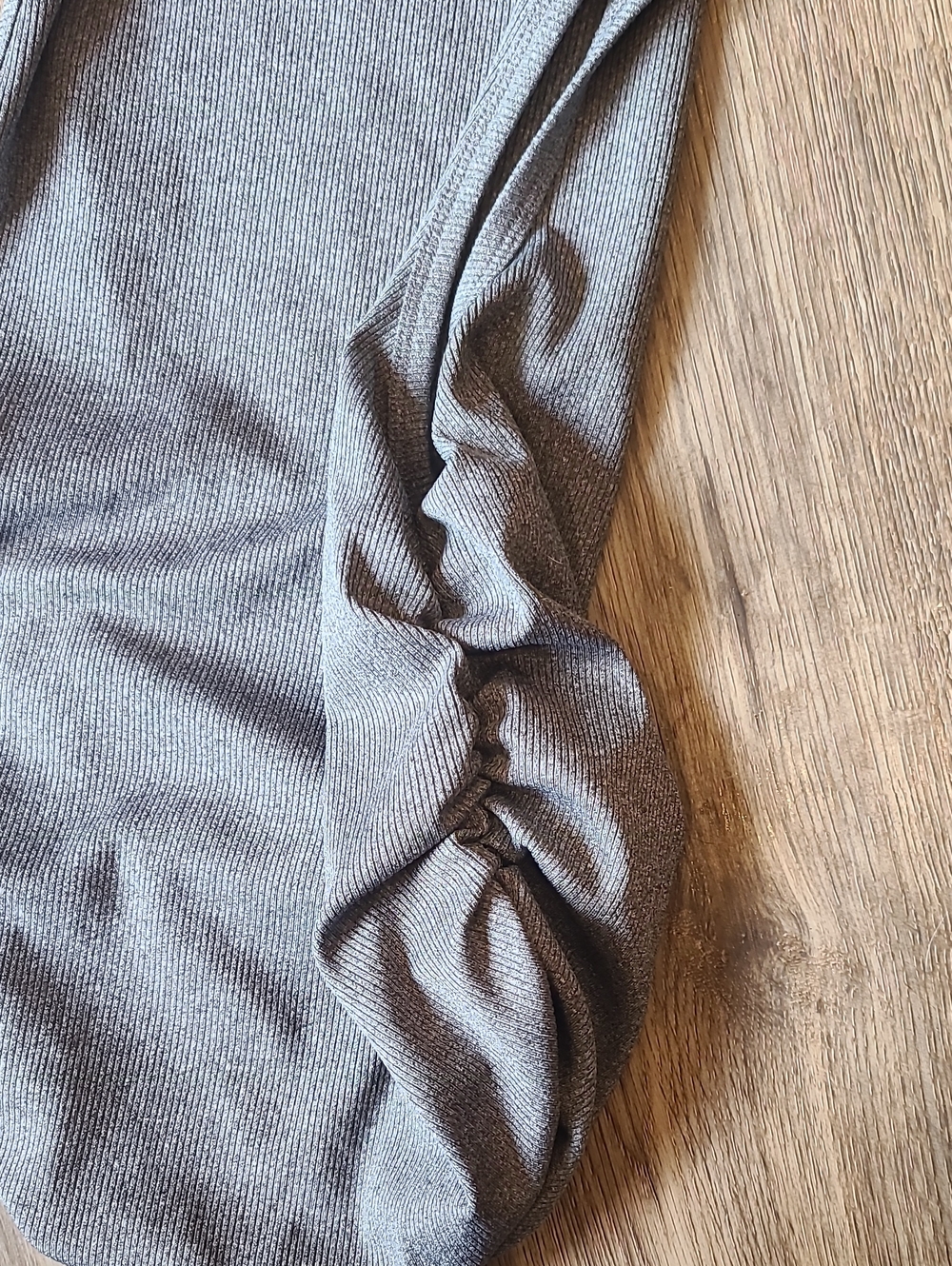 Ruched Stretchy Tank Top, Grey Ribbed, Large - Picture 3 of 7